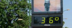 Un termómetro que marca 36 grados en Sevilla.